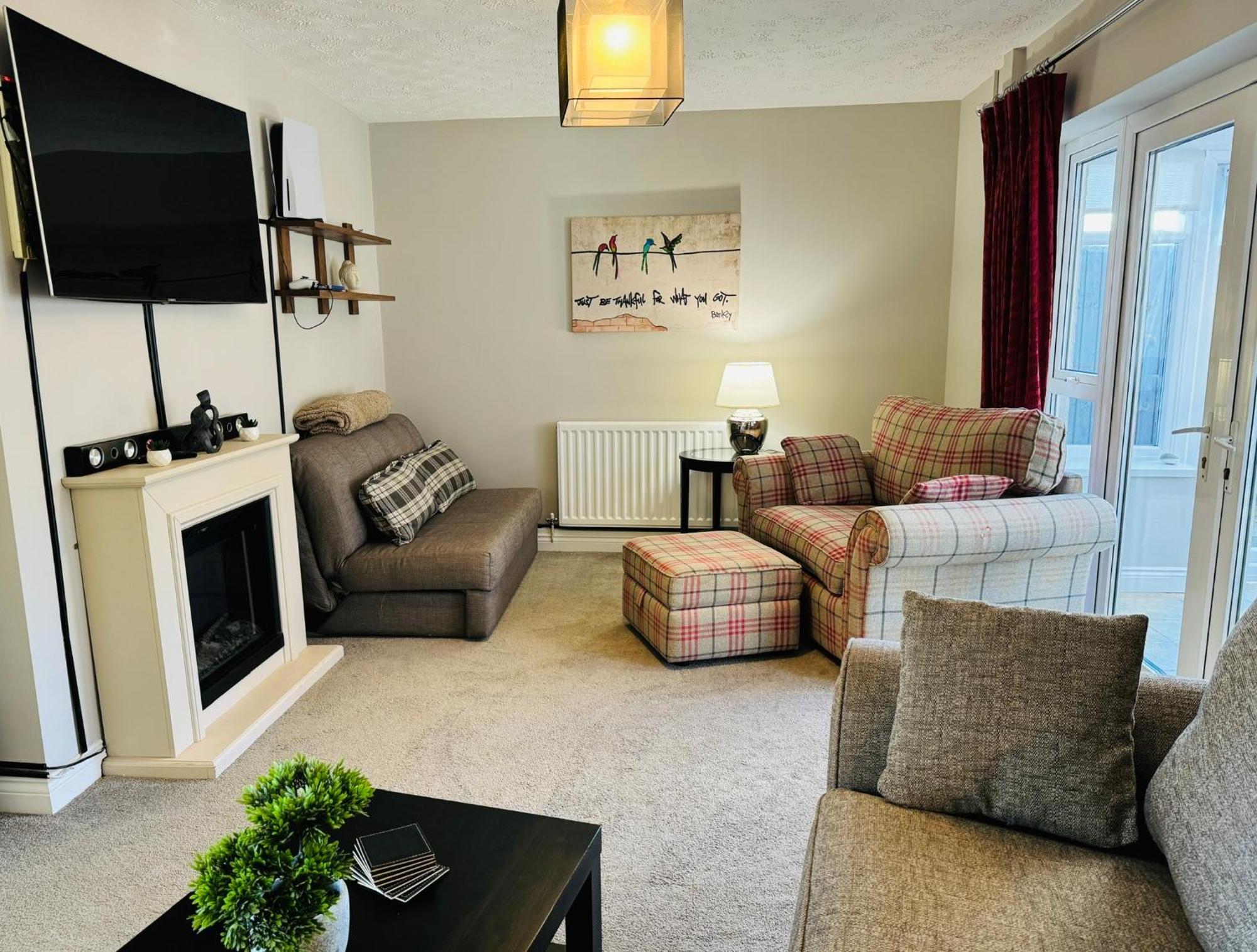 Netflix Home Jacuzzi Gym Fast Wifi Ps5 Free Parking 2 Spaces Hereford Exterior photo